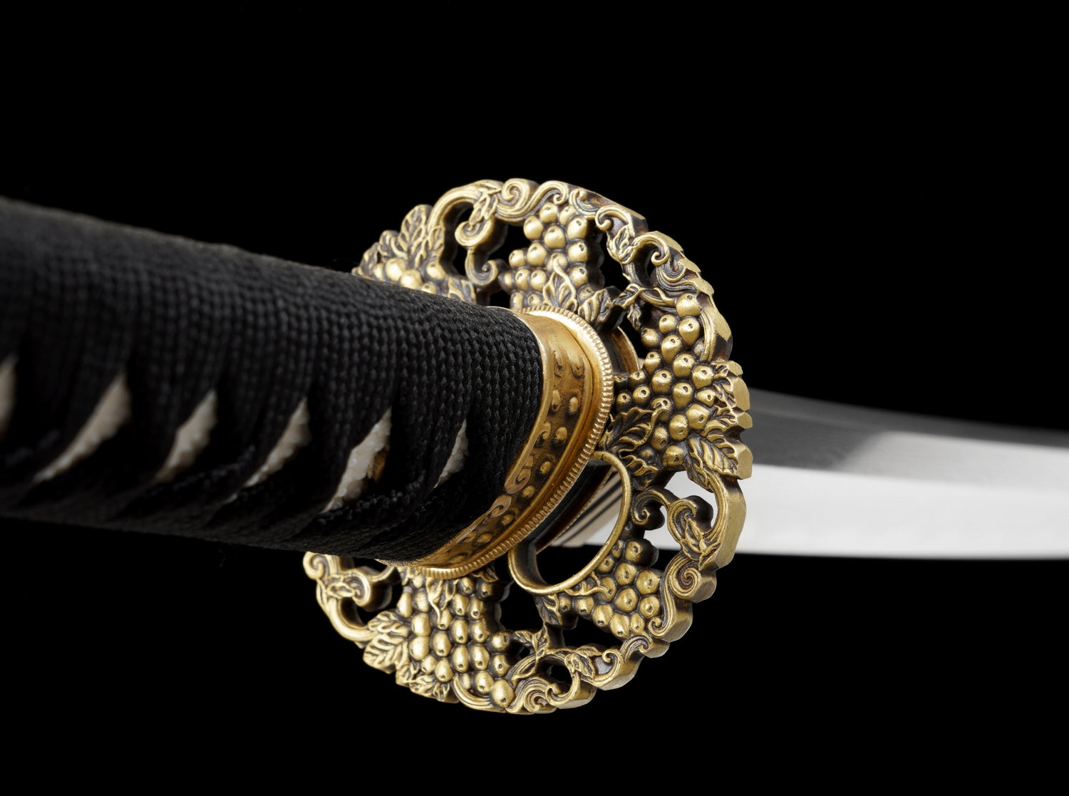 Folded Steel Katana – Clay Tempered with Black Silk Wrap