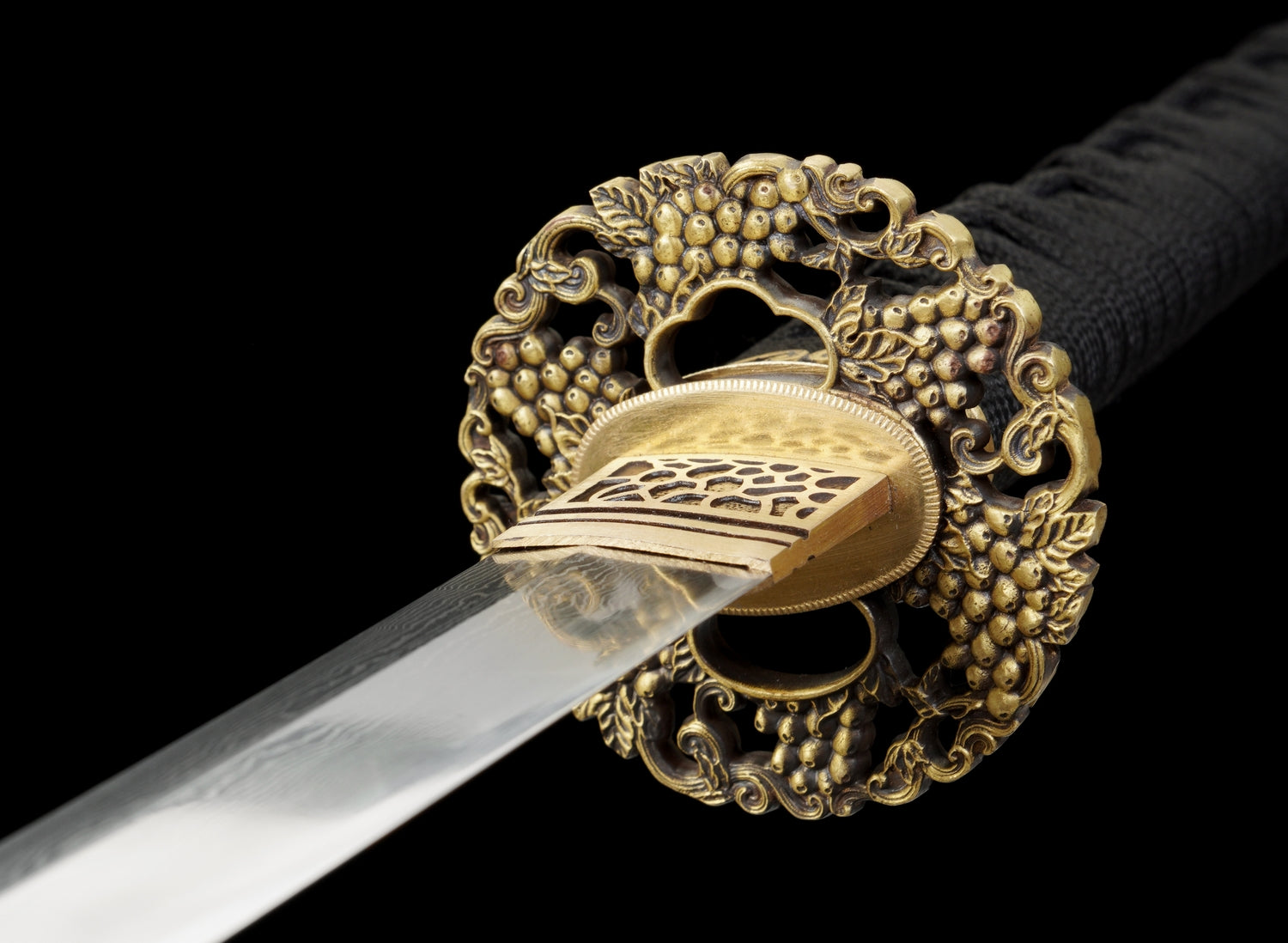 Folded Steel Katana – Clay Tempered with Black Silk Wrap